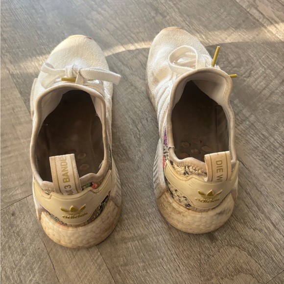 WOMENS ADIDAS NMD SHOES - Picture 2 of 3